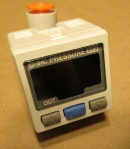 SMC ISE30-N7L-65-LA Digital Pressure Switch NIB