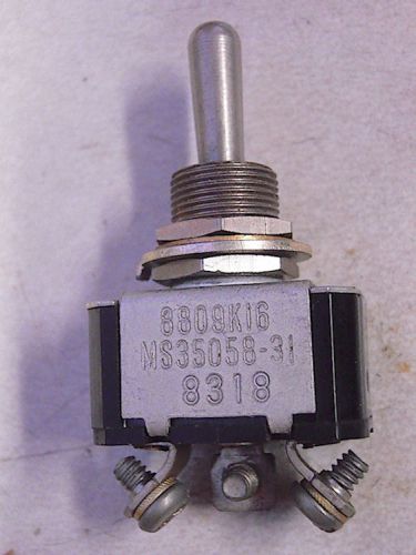 Mil EATON Toggle Switch SPDT On Off Mom.On  8809K16 MS35058-31