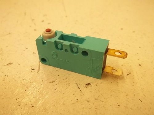 LOT OF 4 ABV1220618 LIMIT SWITCH *NEW OUT OF A BOX*