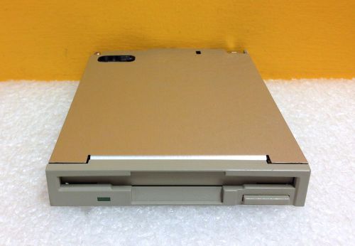 Epson SMD-1000 1.44 MB, 3.5&#034; Floppy Disk Drive, includes Bezel