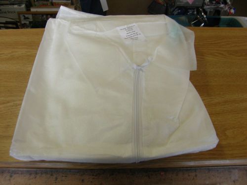 NEW GPS WATERPROOF / PROTECTIVE WHITE SUITS  XL  ( BLK 103 )