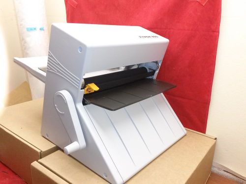 Xyron 850 Adhesive Application &amp; Laminating System With Video &amp; Cartridges New!