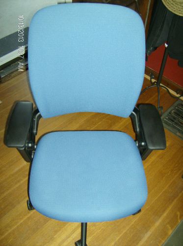 STEELCASE Ergonomic Leap Desk Office Chair 46216179 (LEAPV2)