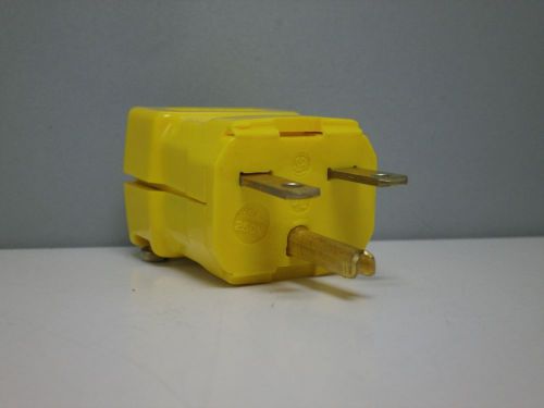 Hubbell 5666VY Yellow Straight Blade Dead Front Plug 15A 250V AC/DC 2P 3W 6-15P