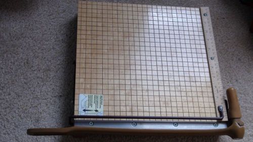 Ingento 1132 Paper Cutter Trimmer 12 x 12 Maple very nice