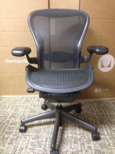 Aeron chair &#034;b&#034; size for sale