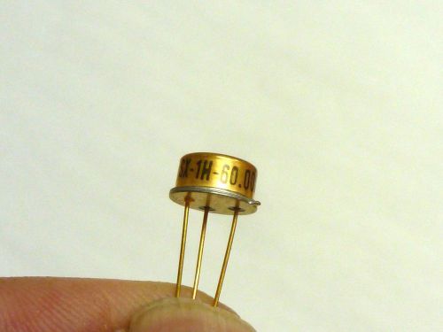 Crystal Controlled Oscillator SX-1H-60.000KHZ Statek GOLD  Vintage Collectible