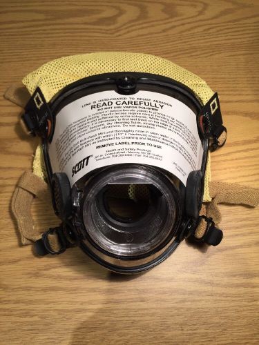 New scott av-2000 scba respirator, face mask size large new in box for sale