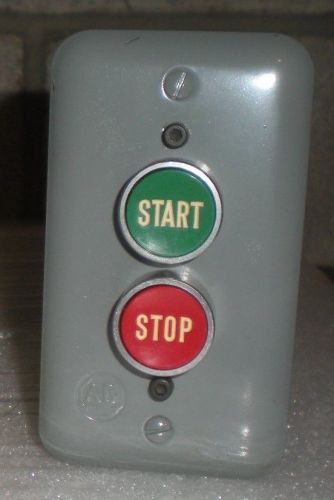 Allen Bradley 800S-2SBM Push Button Station Start/Stop NIB