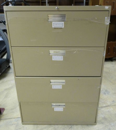 LOT#0818-14: 4 DRAWER FILE CABINET-USED