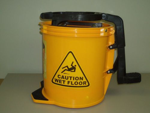 Mop Bucket 16 L with Brass Rollers and Foot Operated Squeegie