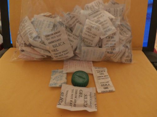 100 PACK -  Non-Toxic Silica Gel Desiccant Moisture Absorber Dehumidifier