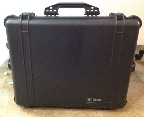 Pelican 1600 Large Black Watertight Large Hard Case with Foam