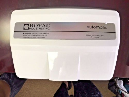 Royal Industries ROY DRY 2200 Series Auto Hand Dryer Eco Friendly!