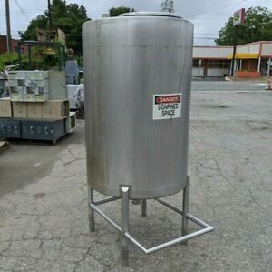 200 Gallon Stainless Steel Reservoir Tank Vertical Cylinder Container CAN SHIP