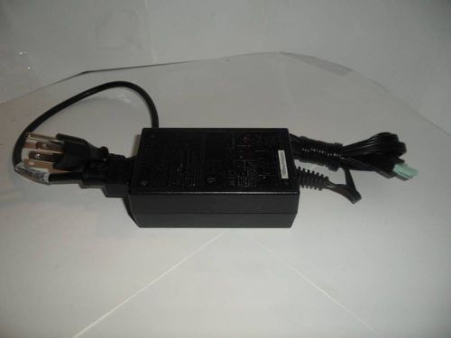 HP 0957-2119 AC Power Adapter 32V 563mA, 15V 533mA Power Supply