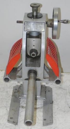 Victaulic 925 Roll Groover 2&#034; -8&#034; with power drive.