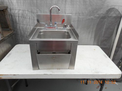 Wall mount hand sink w/napkin dispenser for sale