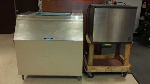 Manitowoc Stainless Steel 800 LB Ice Maker W/Bin  Head Top Air Cooled #QY0804A