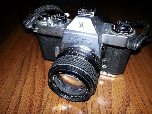 Honeywell Pentax Spotmatic F SLR Camera with Lens Takumar 1.4 50MM Perfect