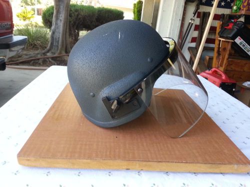 Gentex Law Enforcement Ballistic Protective Helmet  size Small