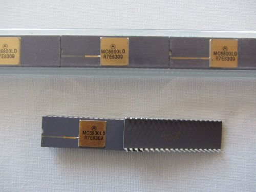 MC6800LD  8-BIT MICROPROCESSING UNIT (MPU) Motorola  CPU  M6800 family ceramic