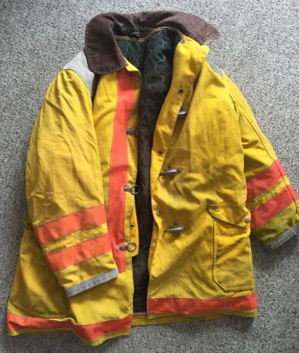 Globe Firefighter Uniform Jacket Fireman Bunker Gear 48 x 35