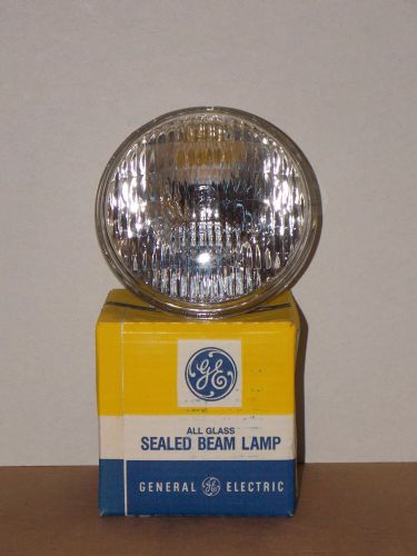 GE #150PAR46/3MFL Sealed Beam Lamp All Glass 125V Medium Flood Sealed Box NOS