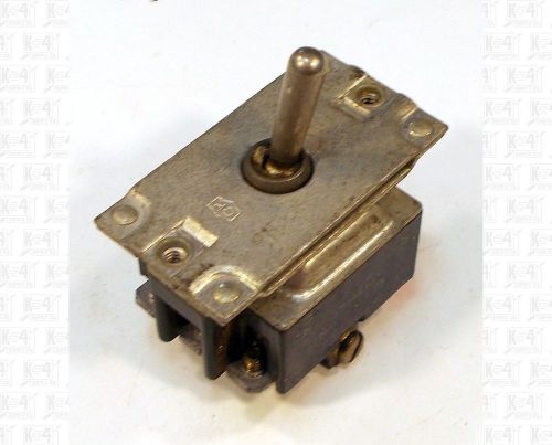 Cutler Hammer 3PDT Heavy Toggle Switch 8744K10