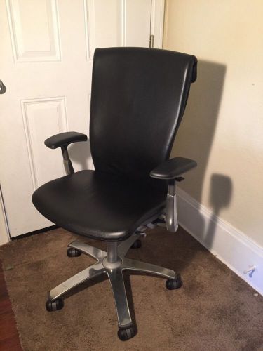 High back Leather Knoll &#034;Life&#034; ergonomic office chair