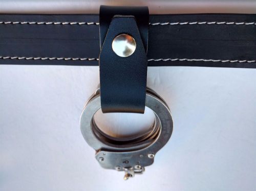 Plain leather handcuff holder, fits 1-1/2&#039;&#039; belt, for loss prevention &amp; private for sale
