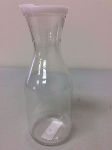Winco Polycarbonate Decanter with Lid