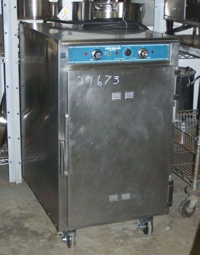 Alto shaam 1/2 size cook and hold cabinet on casters 240v;  1ph; model: 1000thii for sale