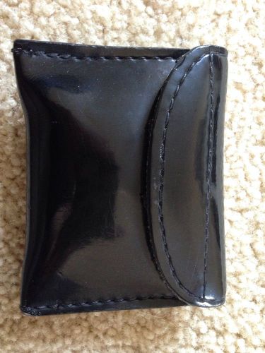 Safariland 33 high gloss leather glove pouch for 2&#034; belts for sale