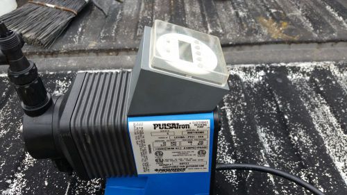 Pulsatron series t7 metering pump (make offer)integrated controller 24 gpd for sale
