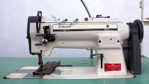 SINGER 212A141AA 2-Needle Feed 1/4&#034; Gauge Reverse Industrial Sewing Machine