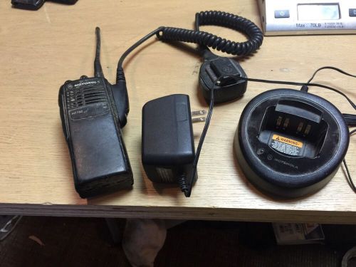 Motorola ht750 with antenna and battery , charger aah25sdc9aa3an works well for sale