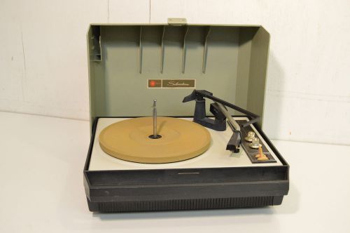 Vintage Silvertone 32521 Record Changer Turnatable Phonograph 16 33 45 78