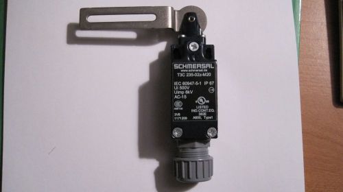 (2) new schmersal t3c 235-02z  hinged safety interlock switch for sale