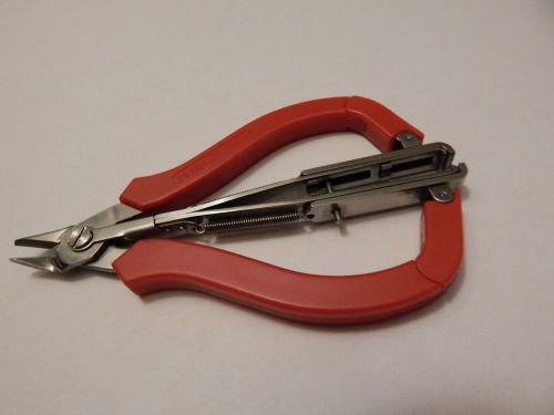 KLENK Two in One Wire Cutter and Stripper DA76070