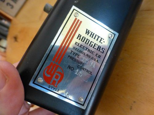 1943 White Rodgers Refrigeration Pressure Control from 1943 Freon mod 1531