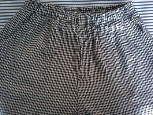 CABIN CREEK Checkered Kitchen chef pants size 8 great condition two pockets