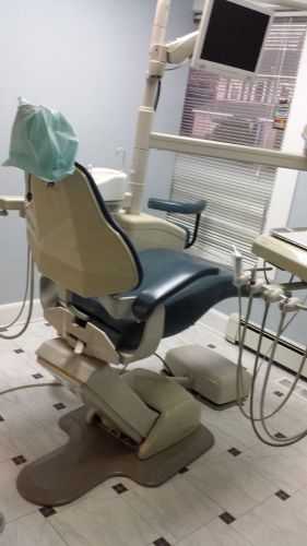 Axes 3000 DentalEZ Dental Chair, unit ,light and pole monitor mount.