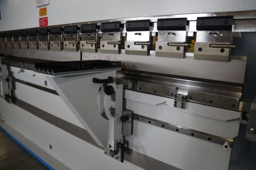 ADIRA PM-13530 10&#039; HYDRAULIC PRESS BRAKE CNC CONTROLLED CROWNING TABLE R AXIS