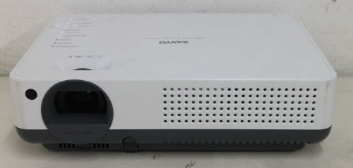 SANYO PLC-XW57 Pro Xtrax 200W LCD Multiverse Projector VGA Compact Faulty