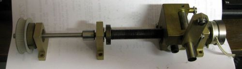 Precision lead screw mechanism 50 turns for a 2 1/2 traverse trail edge to TE