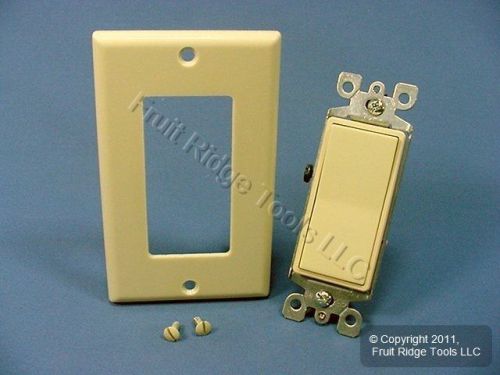 Do it best ivory lighted decorator 3-way rocker wall switch 522392 for sale