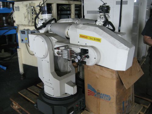 Fanuc robotics s-700 machine, w/manual &amp; controls, ref.#5633 for sale