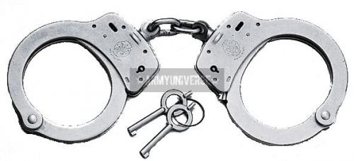 Smith &amp; Wesson Nickel Law Enforcement Handcuffs