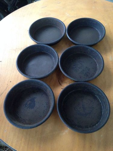 Lot of 6 used pizza hut deep dish pizza pans 6&#034; personal pan pizza size seasoned for sale